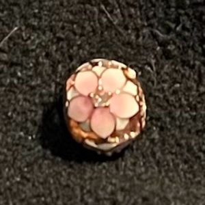Rose gold bead